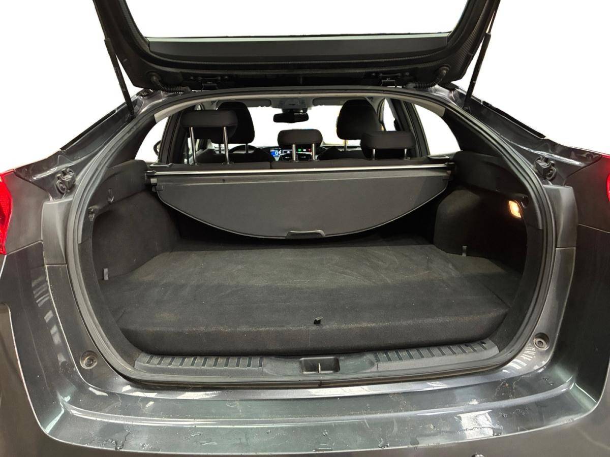 toyota-prius-2019-hibrido-a-gasolina-1798cc
