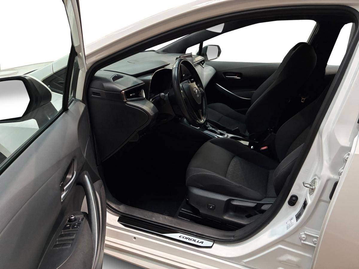 toyota-corolla-2022-hibrido-a-gasolina-1798cc