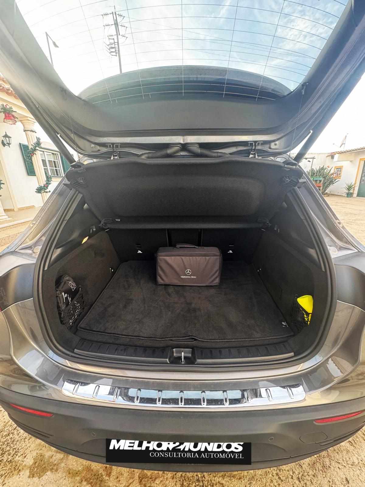 mercedes-benz-eqa-2023-eletrico-500cc
