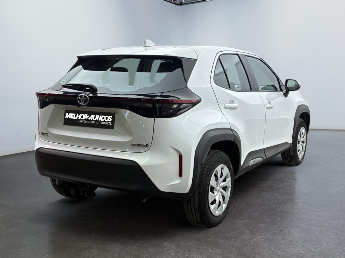 toyota-yaris-cross-2024-hibrido-a-gasolina-1490cc