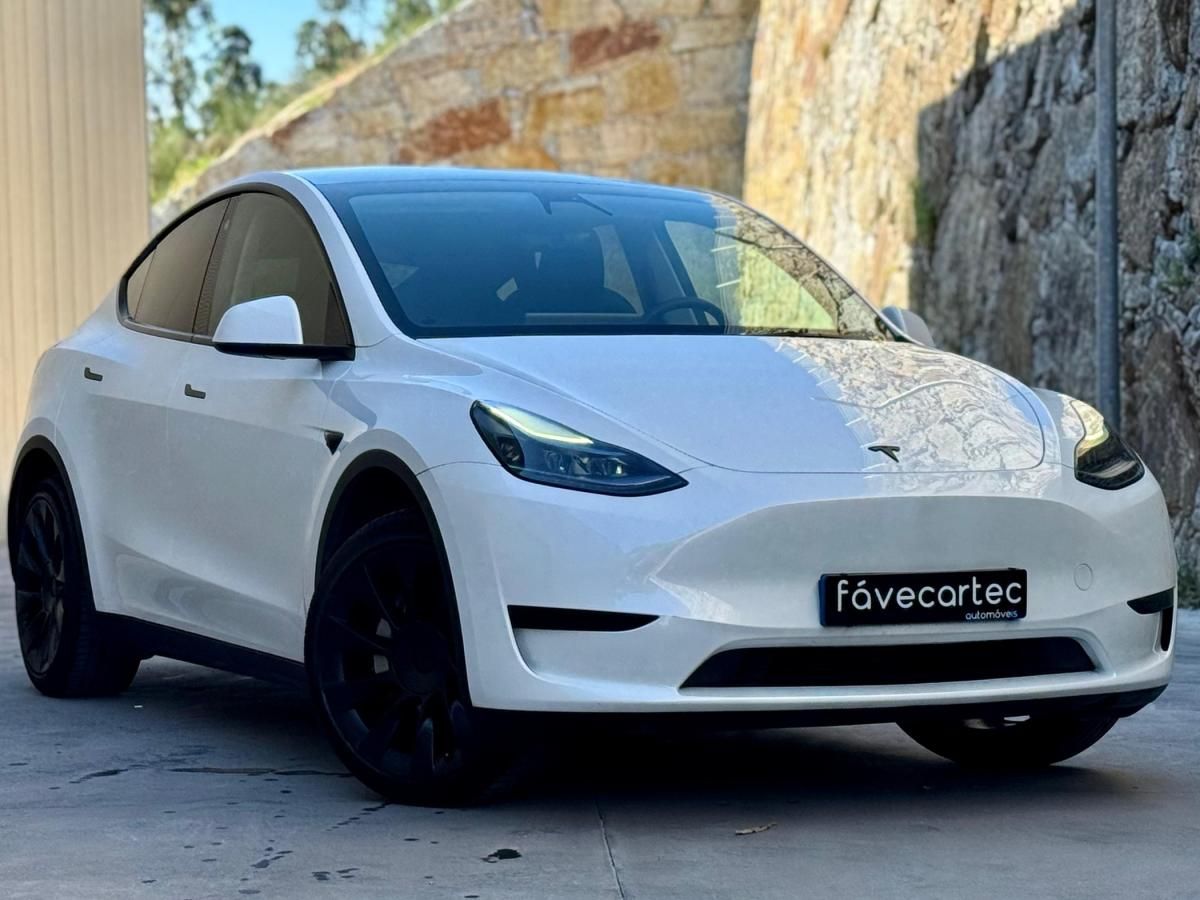 tesla-model-y-2023-eletrico-500cc