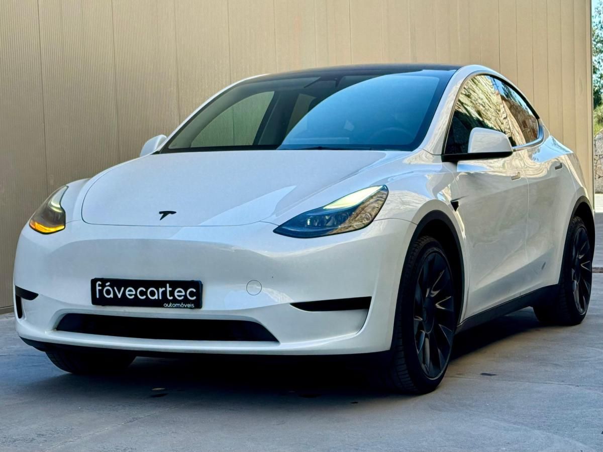 tesla-model-y-2023-eletrico-500cc