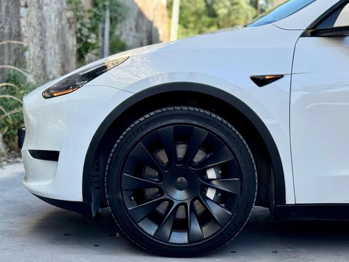 tesla-model-y-2023-eletrico-500cc