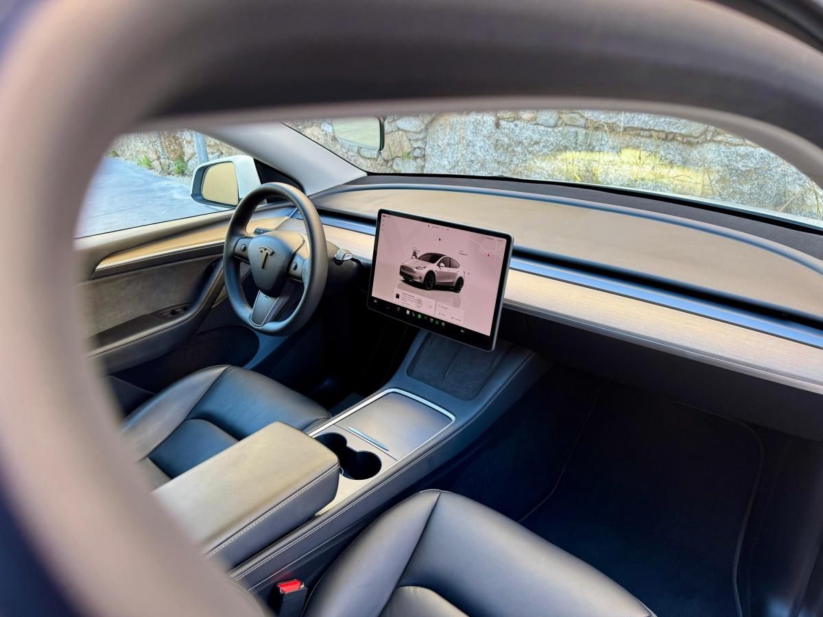 tesla-model-y-2023-eletrico-500cc