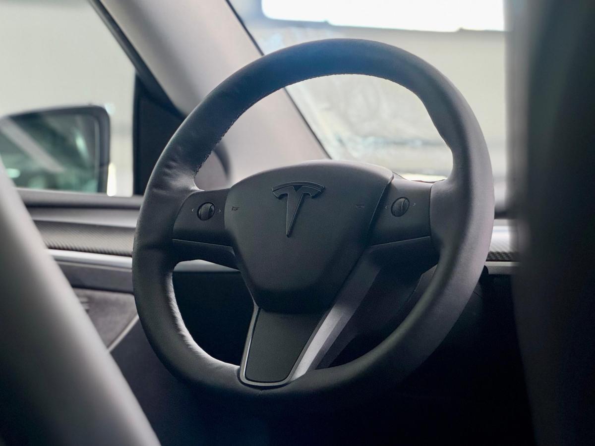 tesla-model-y-2023-eletrico-0cc