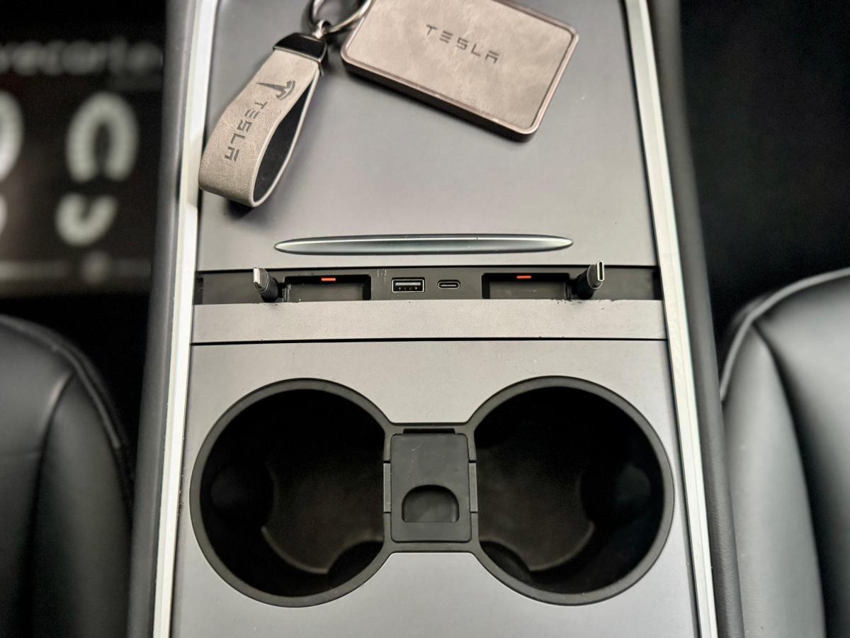 tesla-model-y-2023-eletrico-0cc