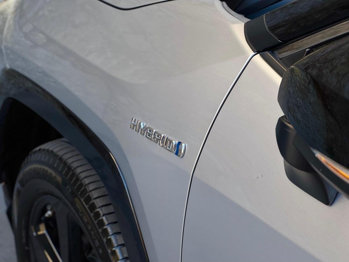 toyota-rav4-2020-hibrido-a-gasolina-2487cc