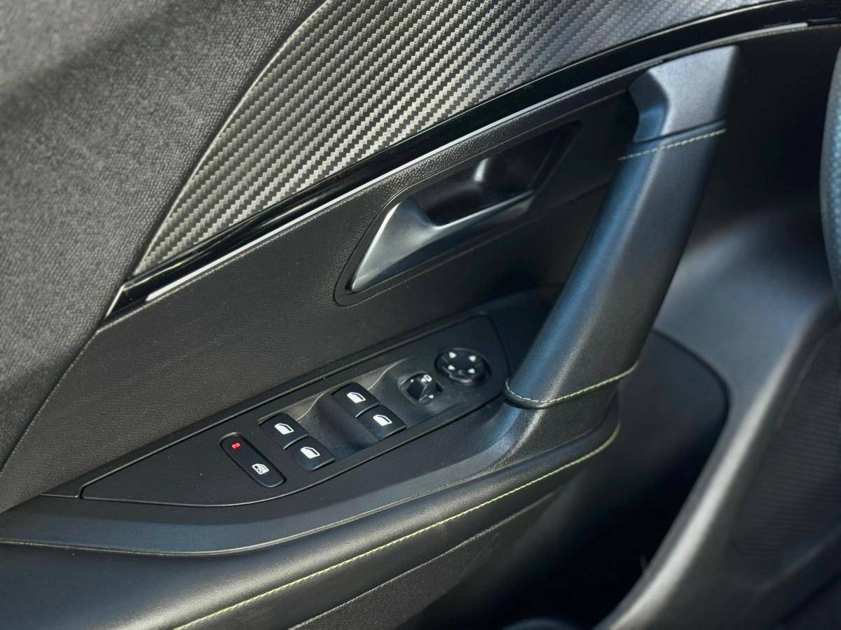 peugeot-2008-2020-gasolina-1199cc