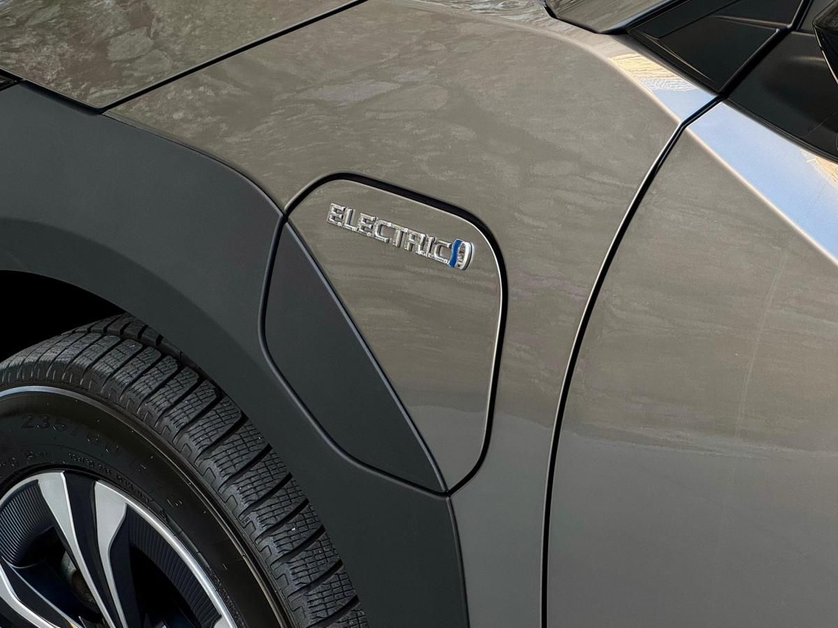 toyota-bz4x-2023-eletrico-0cc