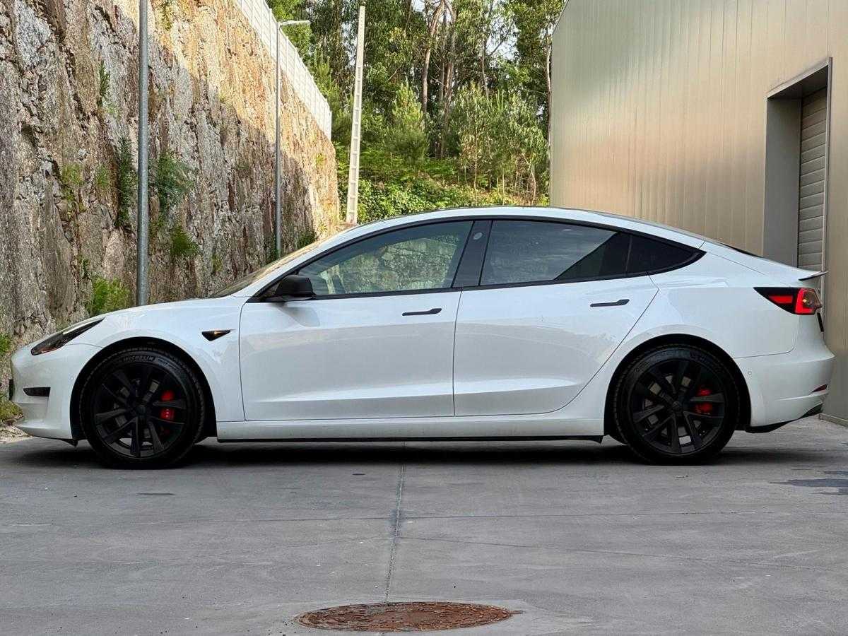 tesla-model-3-2021-eletrico-0cc