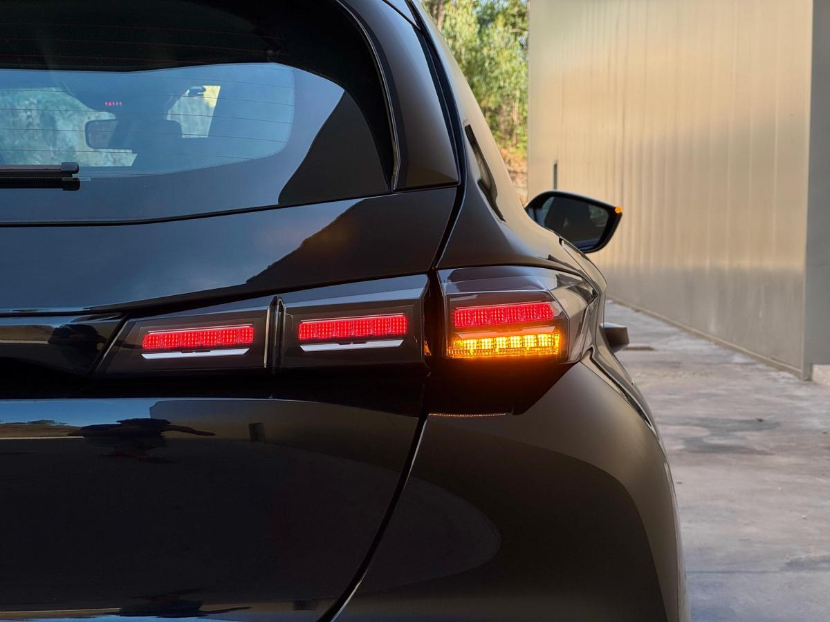 peugeot-308-2022-gasolina-1199cc