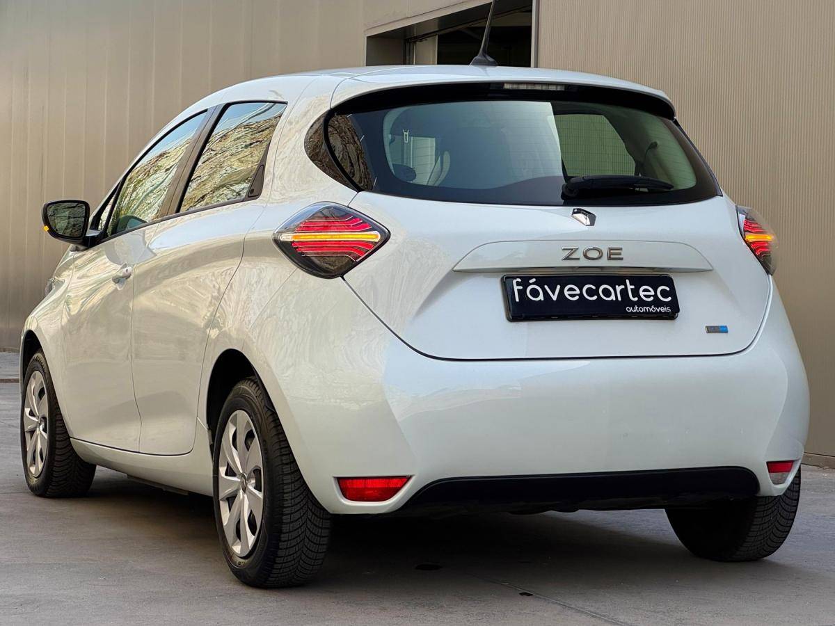 renault-zoe-2021-eletrico-0cc