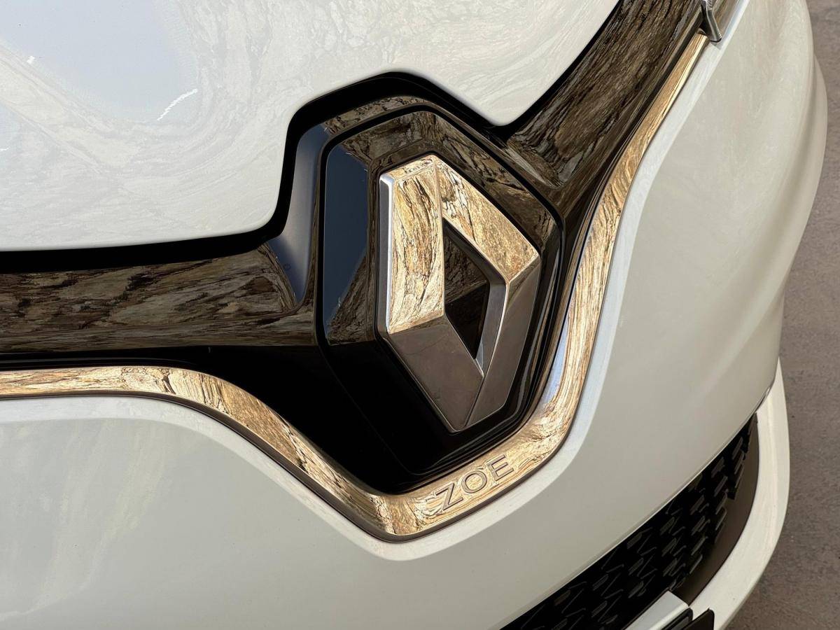 renault-zoe-2021-eletrico-0cc