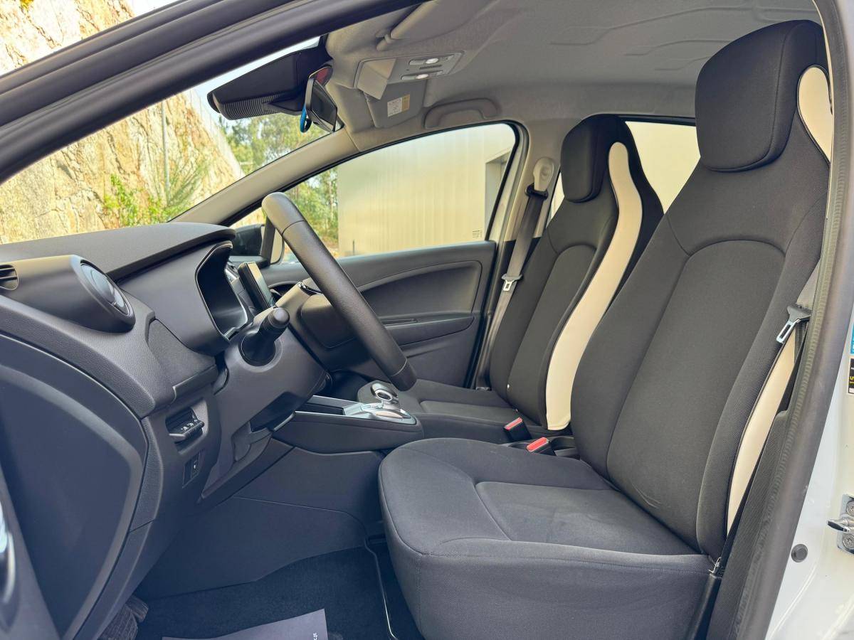 renault-zoe-2021-eletrico-0cc