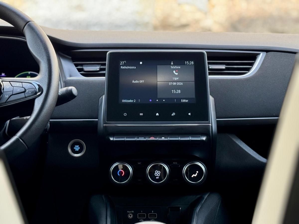 renault-zoe-2021-eletrico-0cc