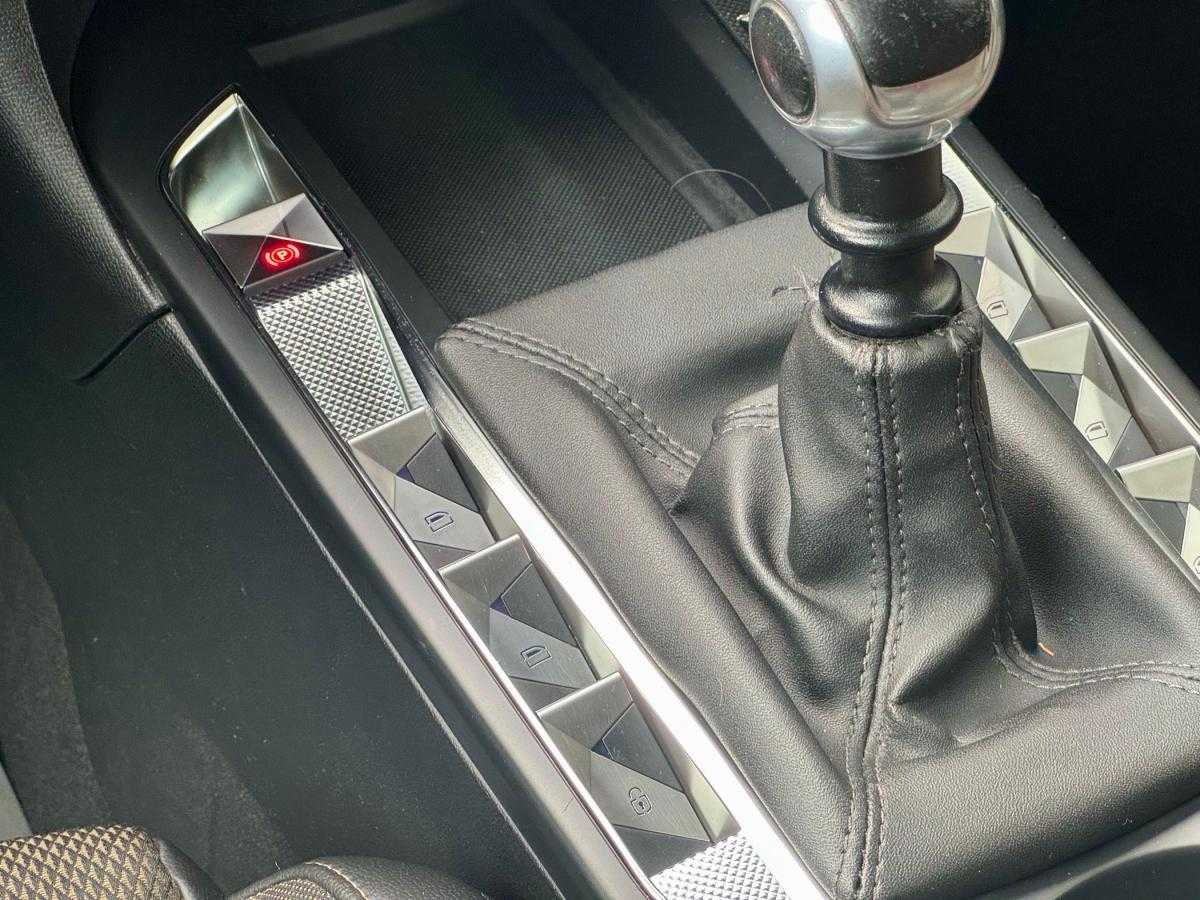 ds-ds-3-crossback-2020-diesel-1499cc