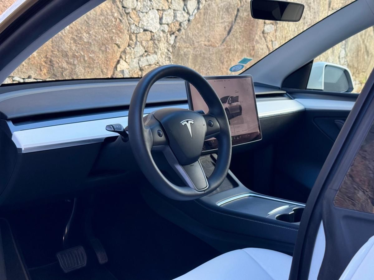 tesla-model-y-2022-eletrico-0cc