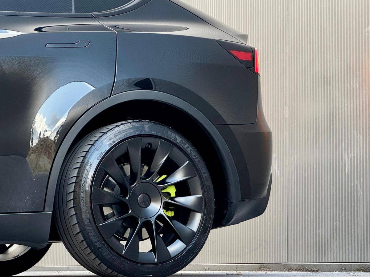 tesla-model-y-2023-eletrico-0cc