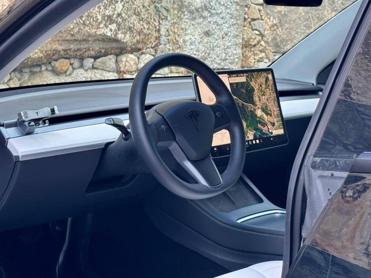tesla-model-y-2023-eletrico-0cc