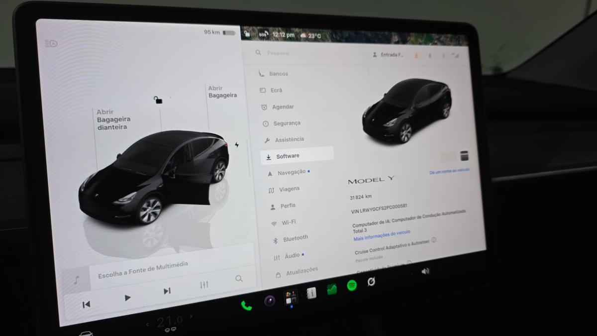 tesla-model-y-2023-eletrico-500cc