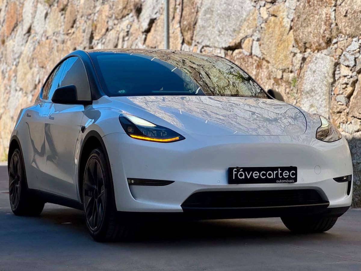 tesla-model-y-2021-eletrico-500cc