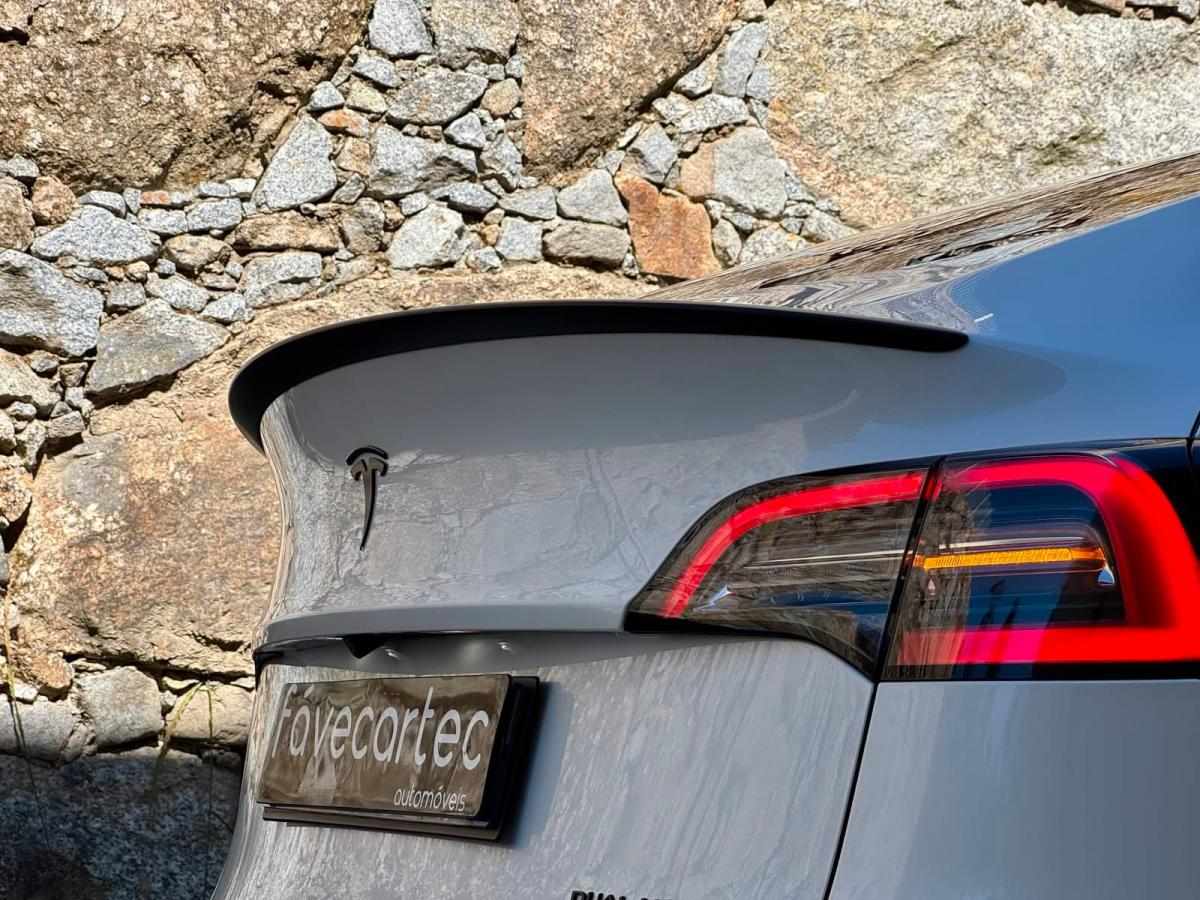 tesla-model-y-2021-eletrico-500cc