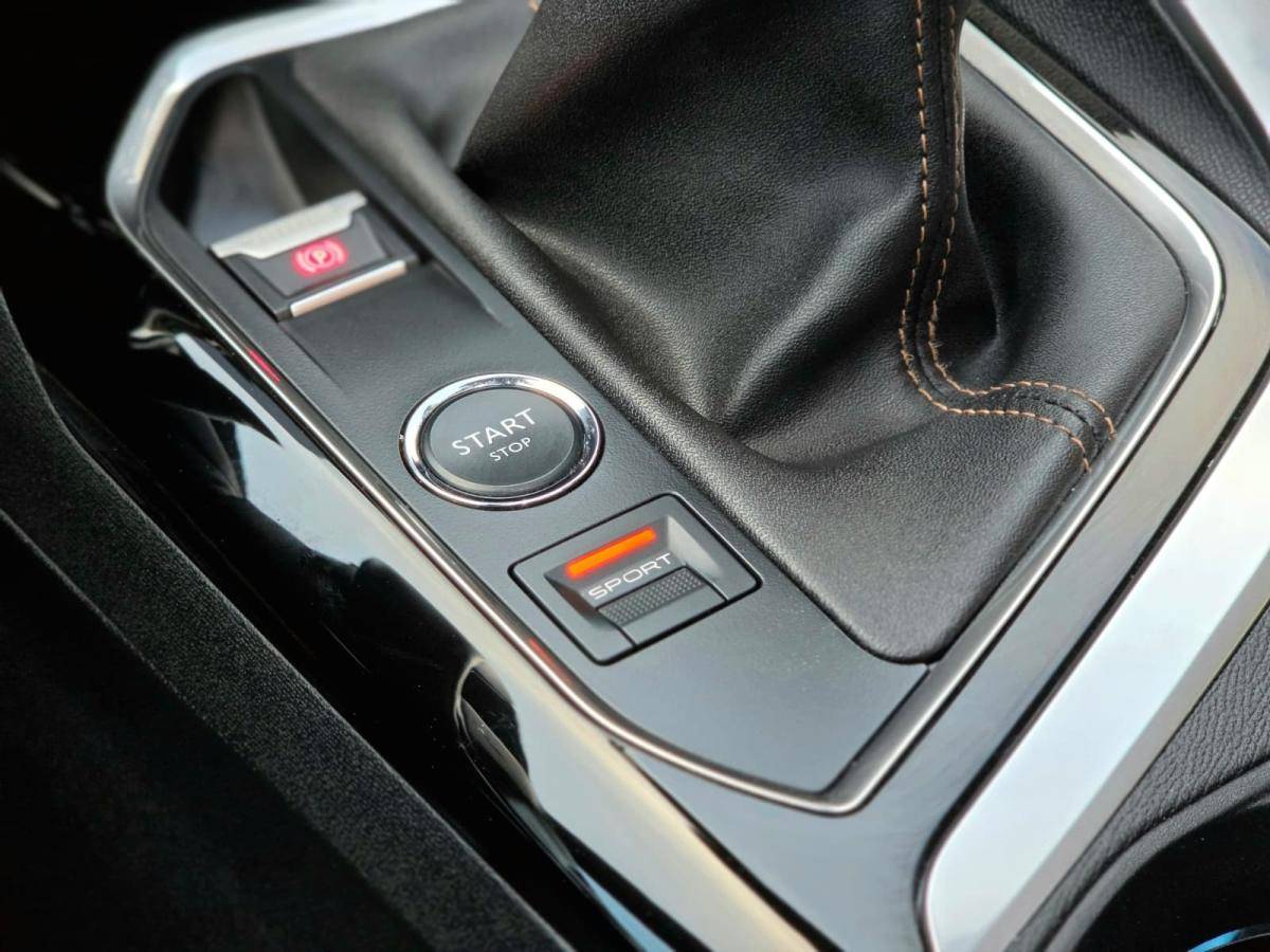 peugeot-3008-2018-gasolina-1199cc