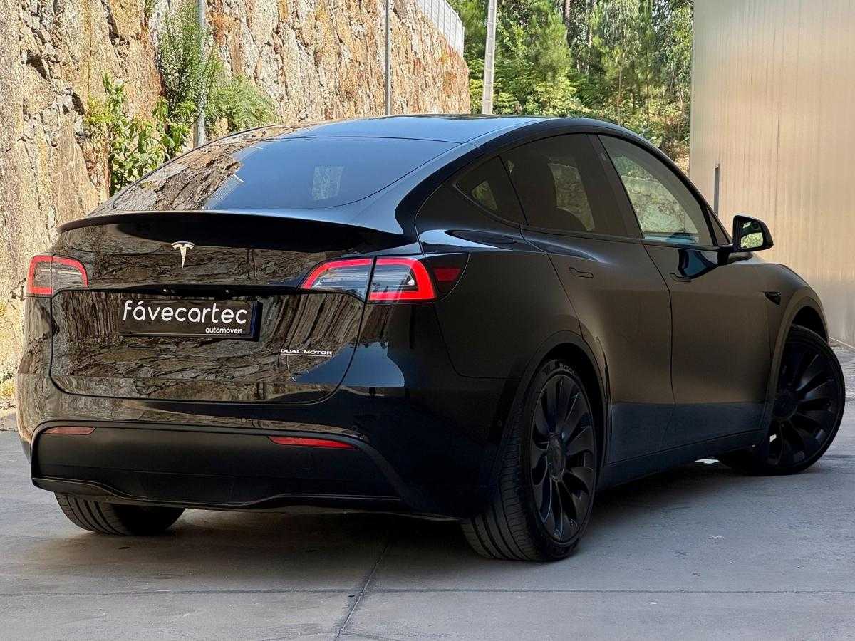 tesla-model-y-2022-eletrico-500cc