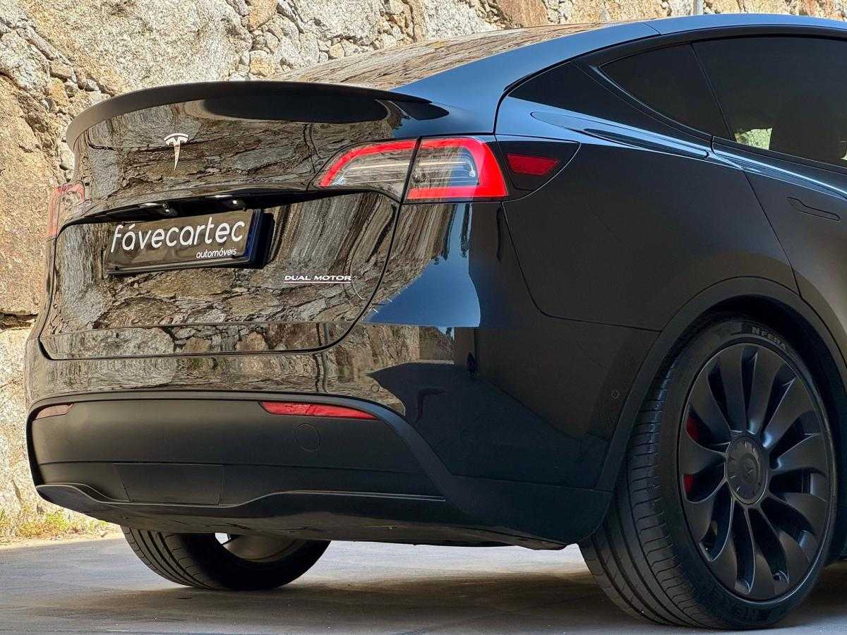 tesla-model-y-2022-eletrico-500cc