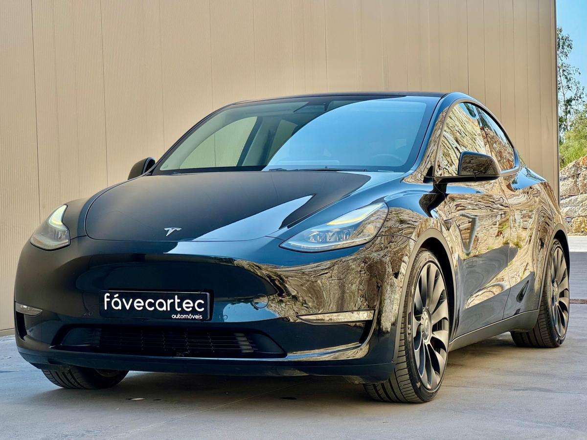 tesla-model-y-2022-eletrico-500cc