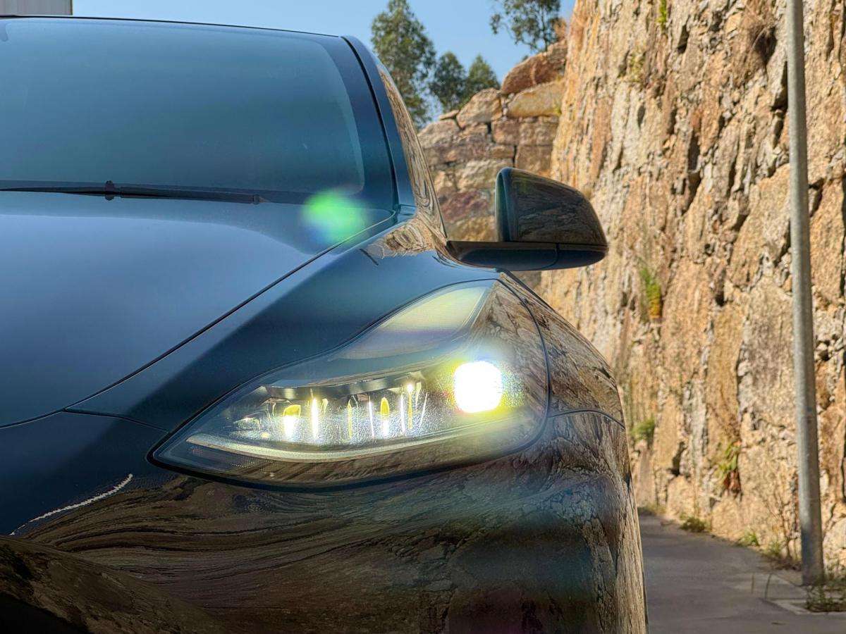 tesla-model-y-2022-eletrico-500cc