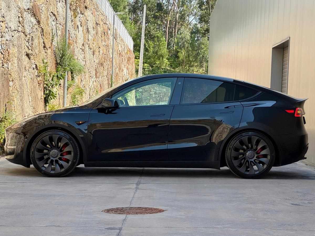 tesla-model-y-2022-eletrico-500cc