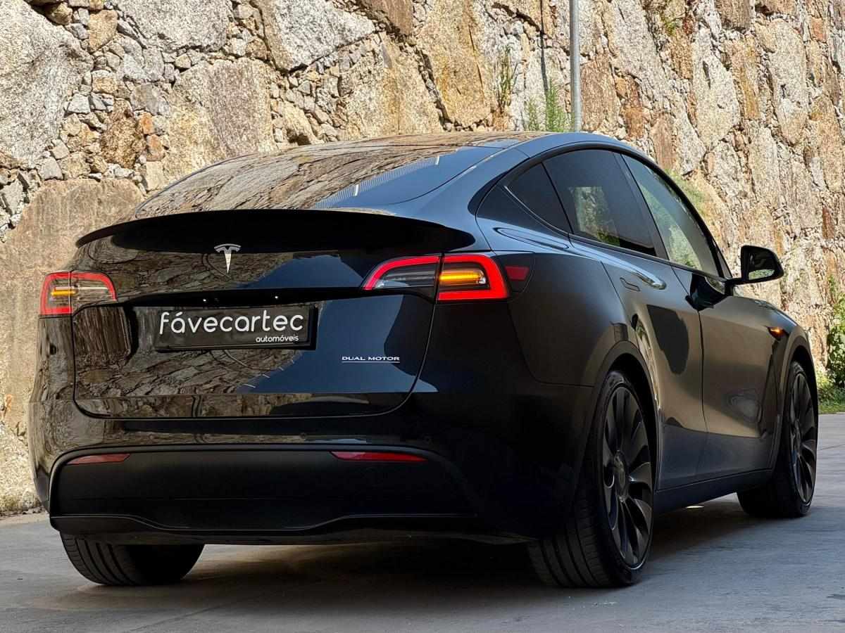 tesla-model-y-2022-eletrico-500cc