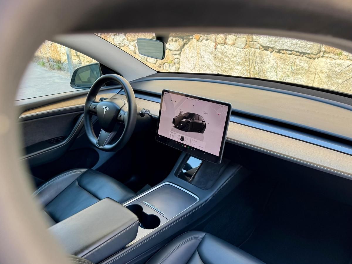 tesla-model-y-2022-eletrico-500cc