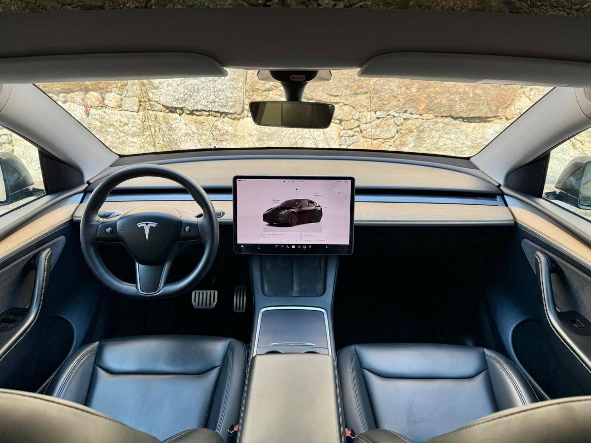 tesla-model-y-2022-eletrico-500cc