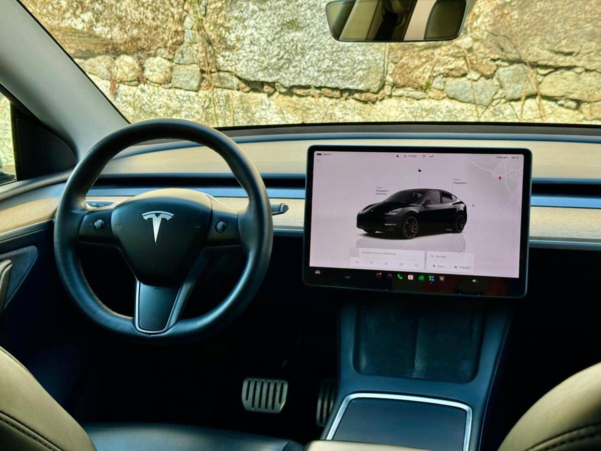 tesla-model-y-2022-eletrico-500cc