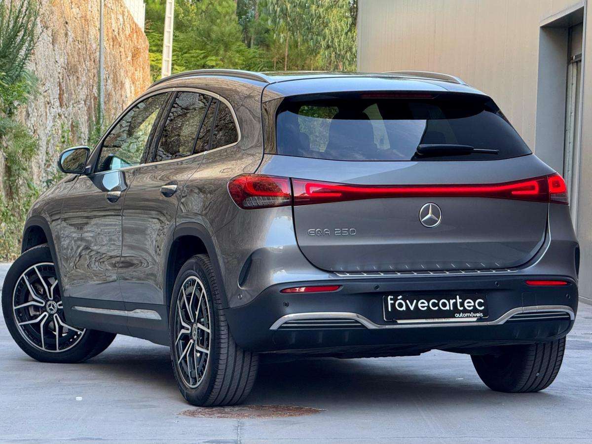 mercedes-benz-eqa-2021-eletrico-500cc