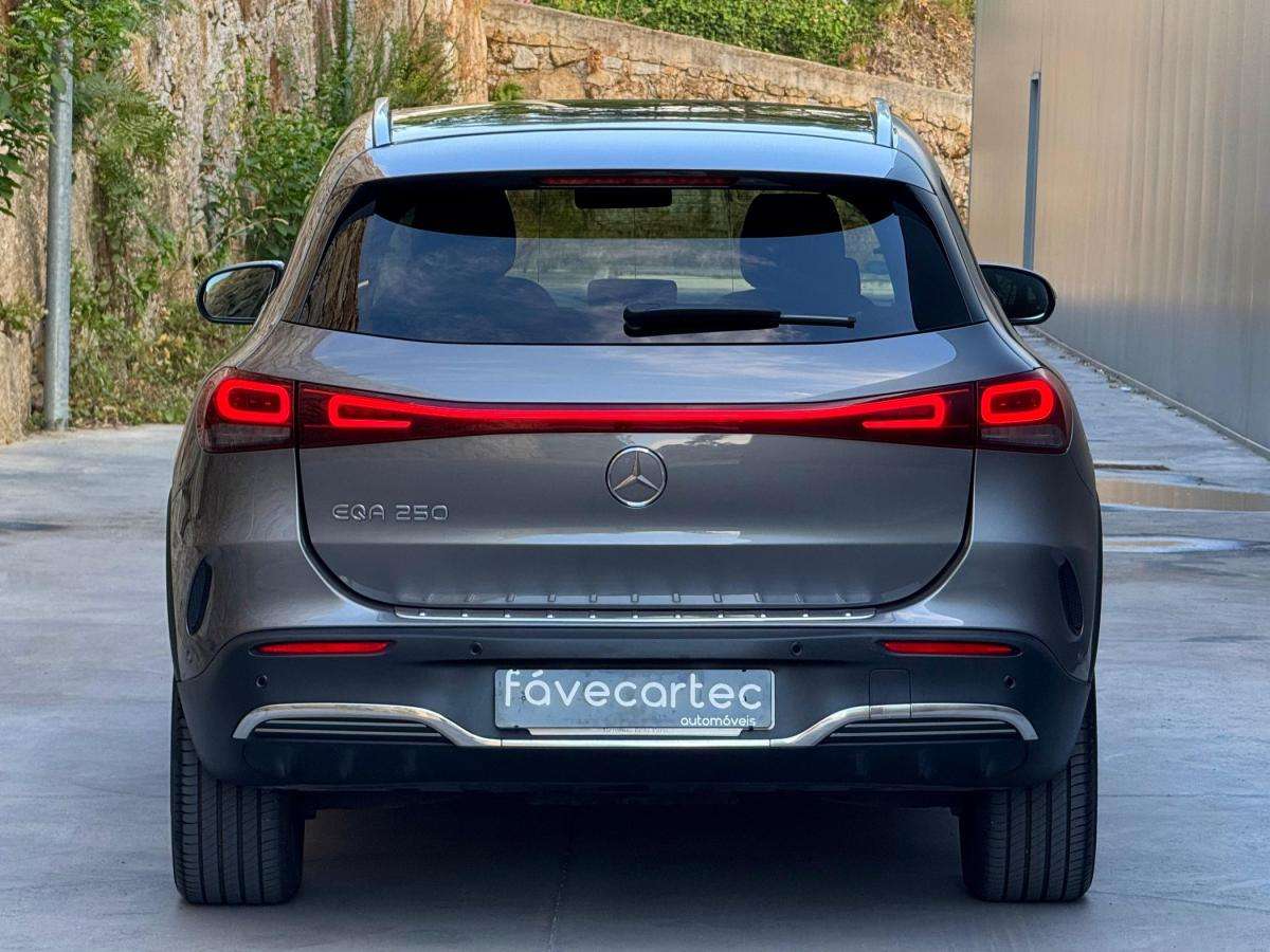 mercedes-benz-eqa-2021-eletrico-500cc