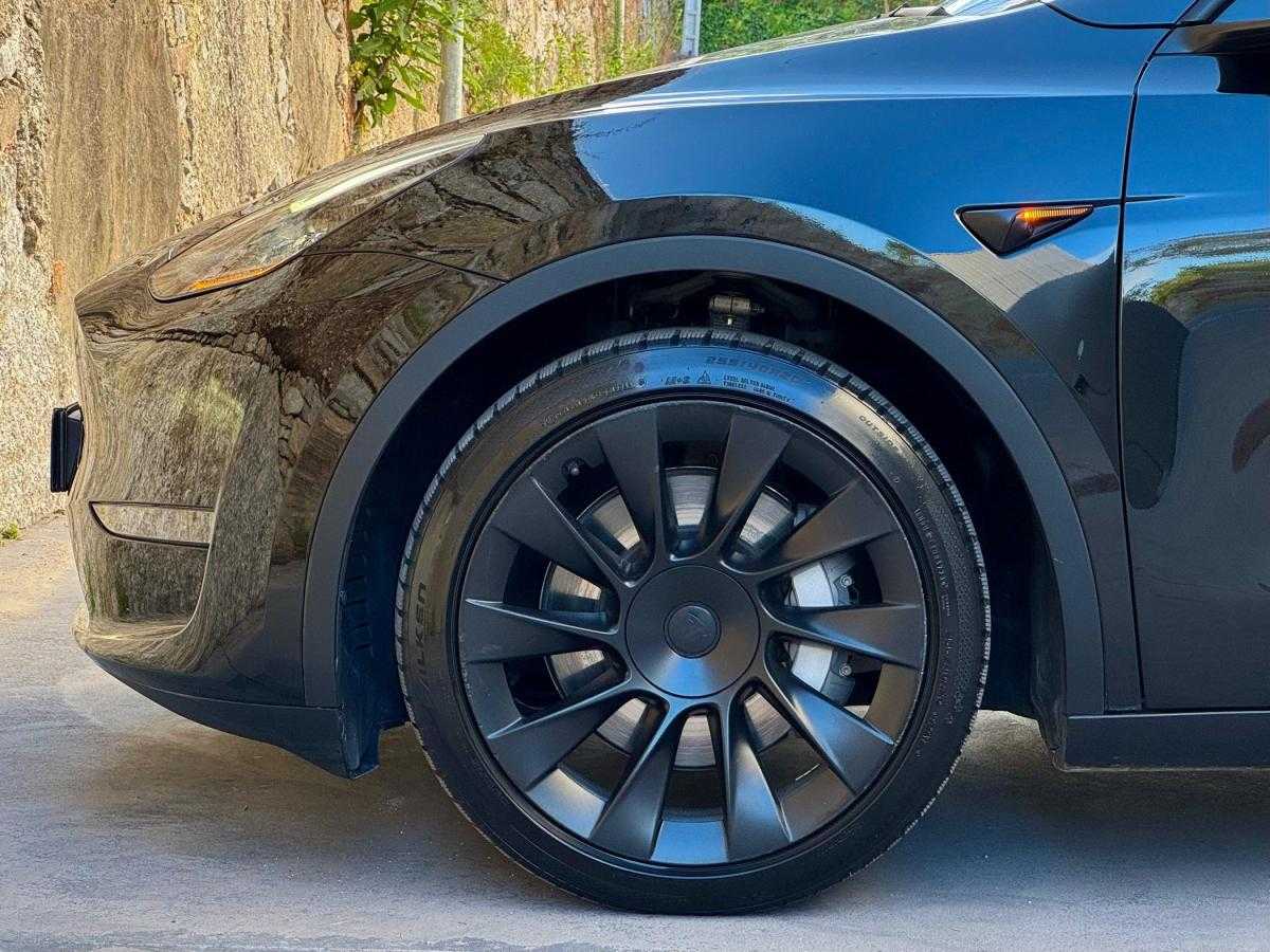 tesla-model-y-2023-eletrico-0cc