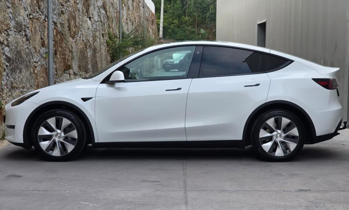 tesla-model-y-2022-eletrico-500cc
