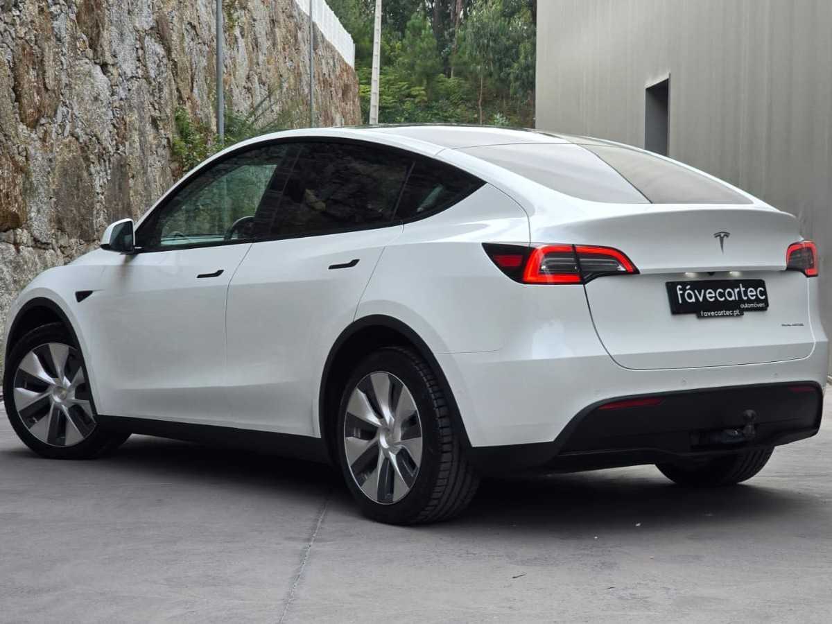 tesla-model-y-2022-eletrico-500cc