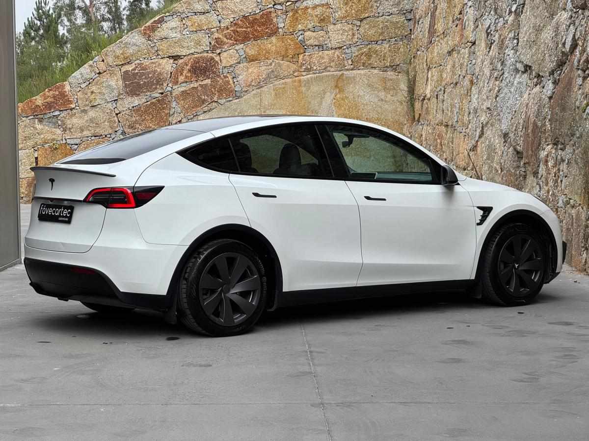 tesla-model-y-2023-eletrico-0cc
