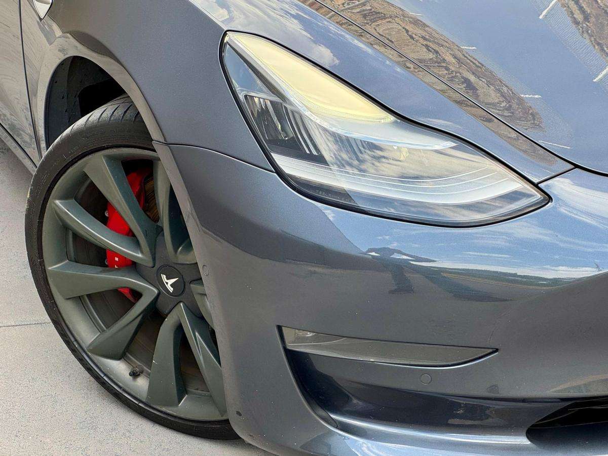 tesla-model-3-2020-eletrico-500cc