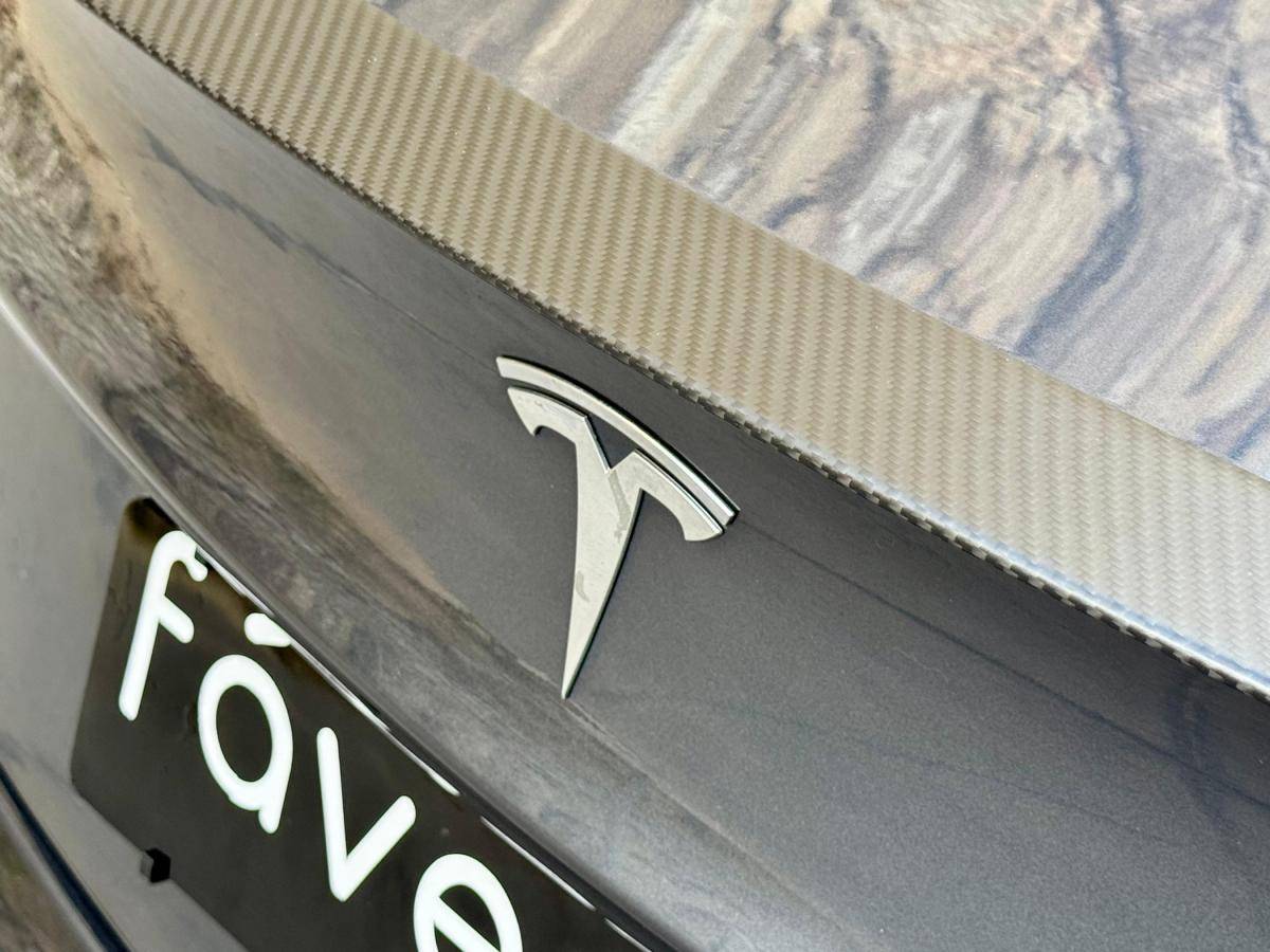 tesla-model-3-2020-eletrico-500cc
