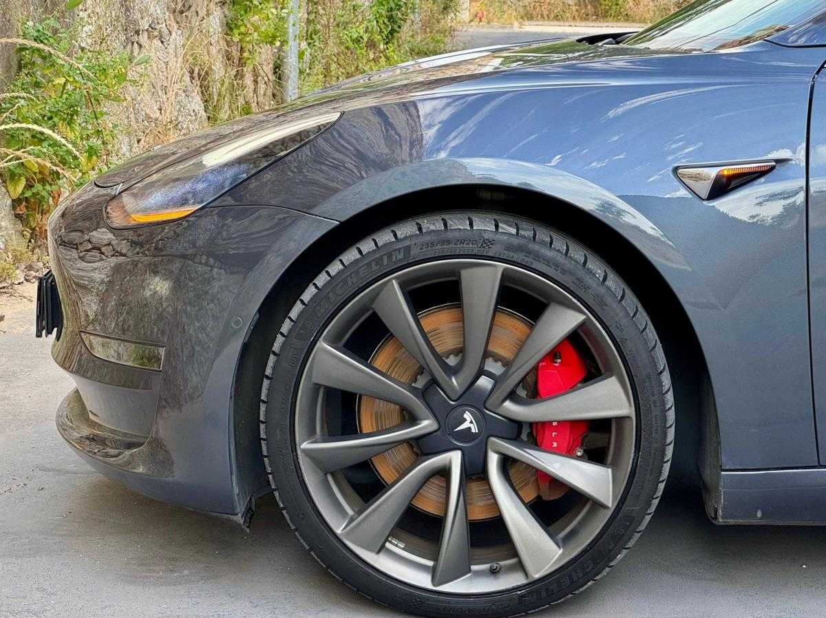 tesla-model-3-2020-eletrico-500cc