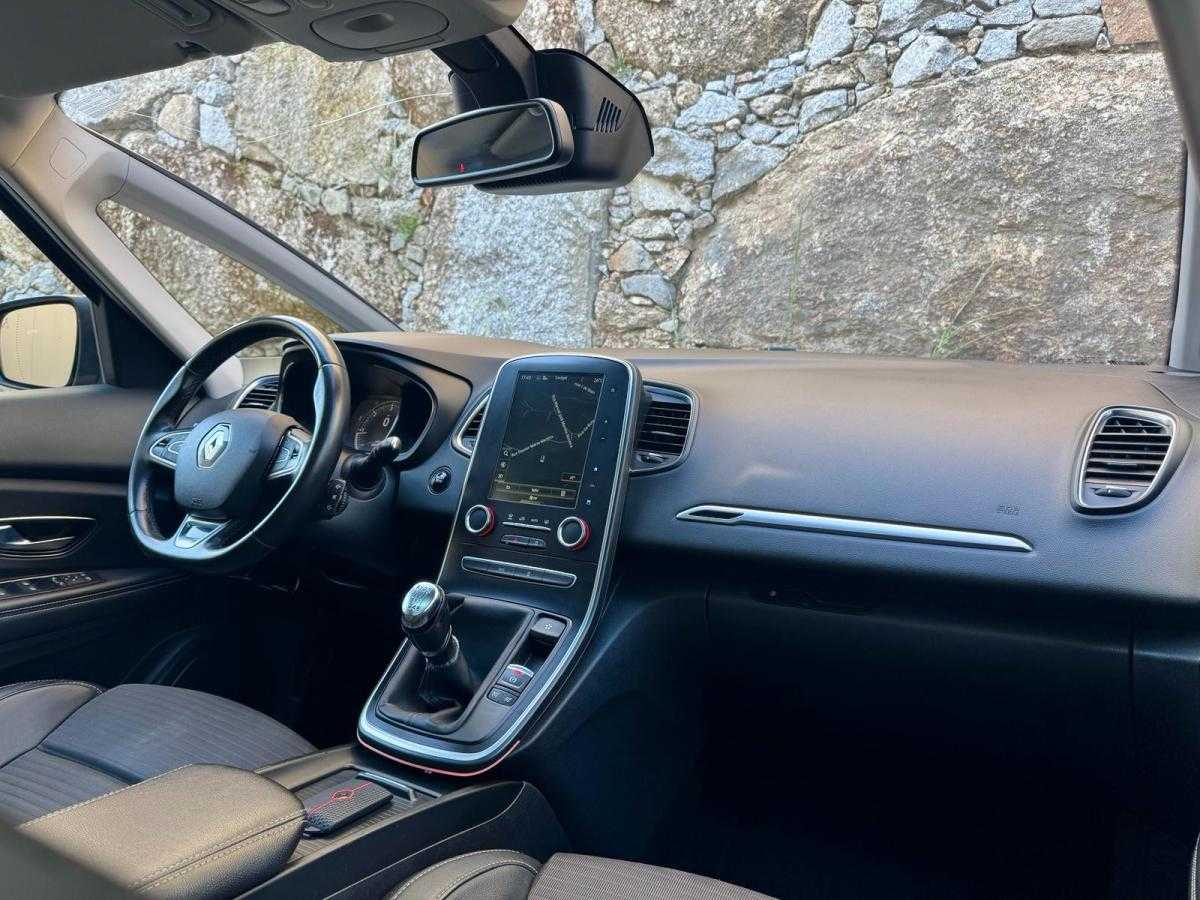renault-grand-scenic-2017-diesel-1598cc