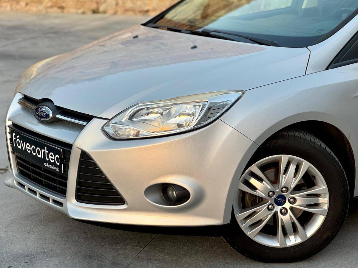 ford-focus-sw-2013-diesel-1560cc