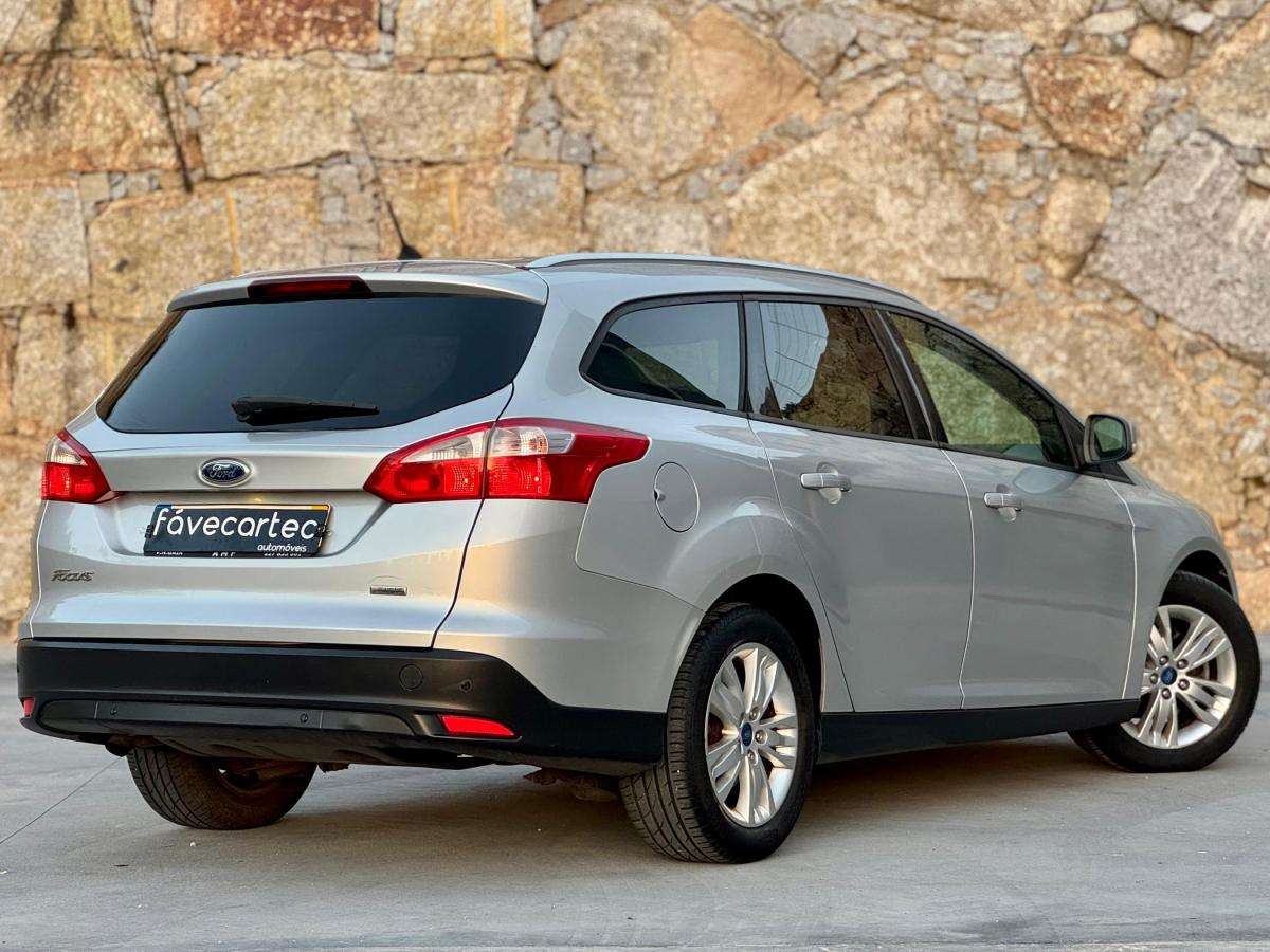 ford-focus-sw-2013-diesel-1560cc