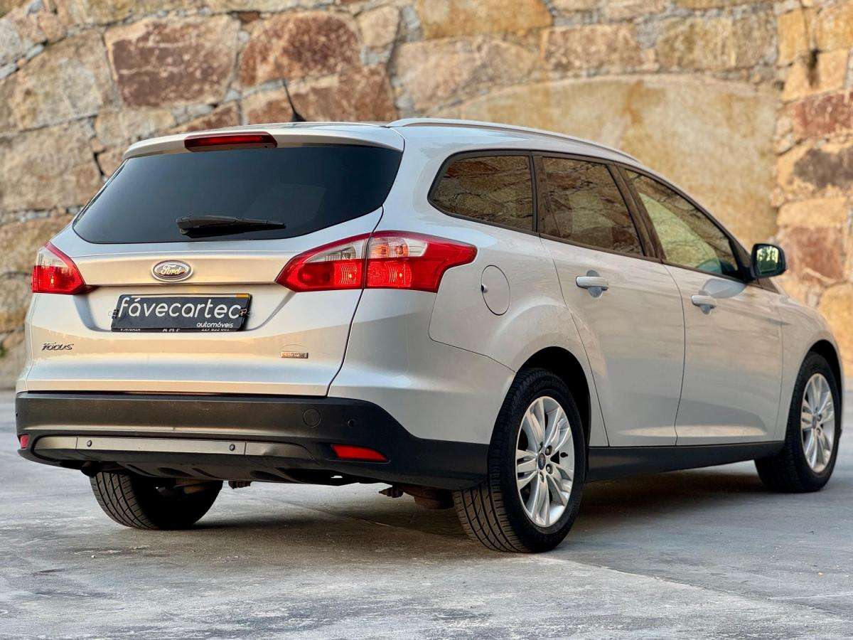 ford-focus-sw-2013-diesel-1560cc