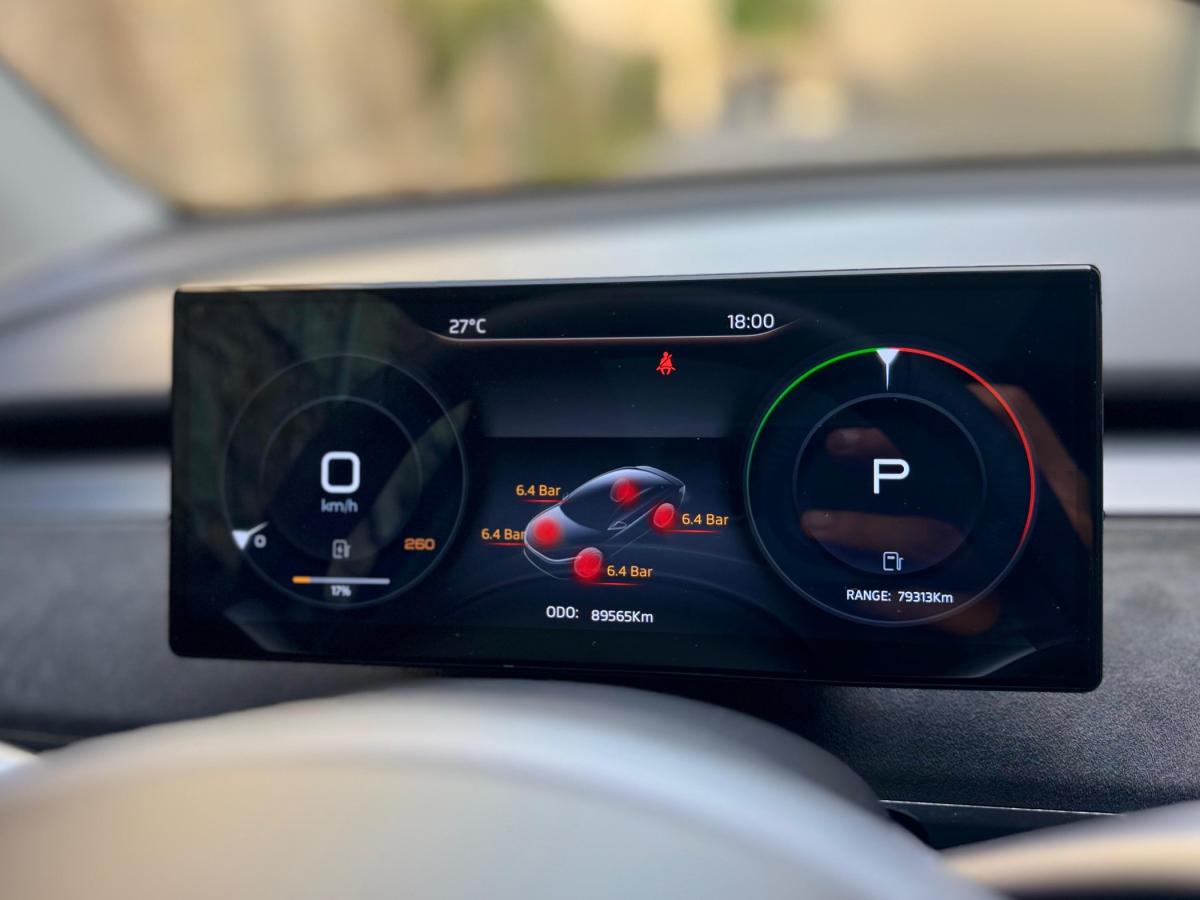 tesla-model-y-2023-eletrico-500cc